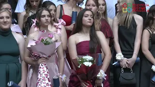 Základná škola mladých pokolení v Kovačici sa rozlúčila s ďalšou generáciou maturantov