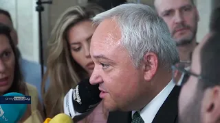 Министърът на вътрешните работи: Няма повишена заплаха за авиобаза „Безмер“
