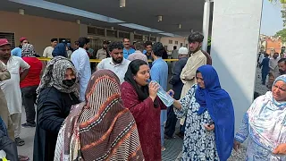 Fire kills 14 newborns at major hospital in Pakistan, officials say