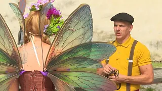 Street Performance Stage: Buskers Live for the Applause