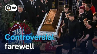 Thousands attend funeral of convicted war criminal Ratko Mladic | DW News