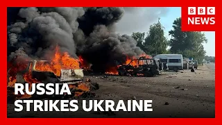 At least 17 killed in Russian strike on Ukraine | BBC News