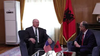 Begaj pret Eric Wendt: Pranon letrat kredenciale dhe rikonfirmon partneritetin strategjik me SHBA-në