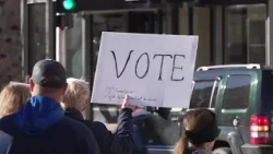 Fox Valley Indivisible holds protest in Appleton
