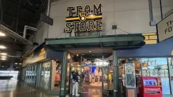 Brewers Team Stores closed Thursday due to ‘unprecedented demand’ for World Series merchandise