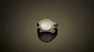 Äthiopischer Welo Opal & Zirkon Goldplattierter Silberring, 3,30ct