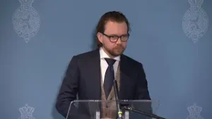 Persconferentie voorzitter parlementaire enquêtecommissie Corona Daan de Kort over het onderzoek