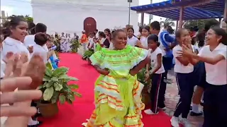 Niñez de Santa Teresa celebra con orgullo el mes patrio