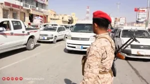 دشّنت قوات درع الوطن في مدينة سيئون حملة منع حمل السلاح في مدن وادي حضرموت والصحراء