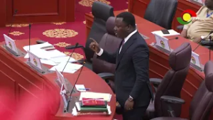 Феликс Квакие Офосу подробно рассказывает о замораживании активов на сумму 1,5 млрд ганских седи ...