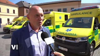 Sedm nových sanitek pro záchranáře v Královéhradeckém kraji