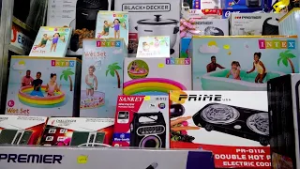 Mercado Roberto Huembes ofrece variedad de productos de verano