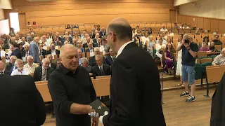 Aranydiplomákat adtak át a Neumann János Egyetem GAMF Karán