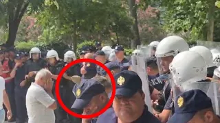 Protesta/ Përplasje te Kuvendi, sulme me vezë ndaj deputetëve të PS! Gurë në drejtim të policëve...