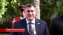 TWO NEW DIPLOMATS PRESENT THEIR LETTERS TO PRESIDENT BARROW