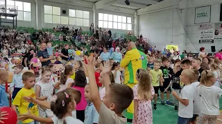 Druženje i pokloni za prvačiće | TH 1026