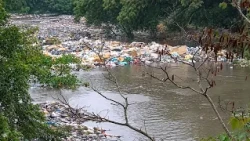 Saltito Creek in Ciudad del Este has turned into a dumping ground