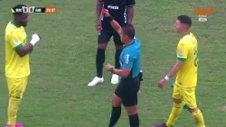 🟥 CARLOS ROMAÑA SENT OFF FOR BUCARAMANGA AGAINST AMÉRICA AFTER VAR REVIEW! #LALIGAxWIN 🔰⚽👹