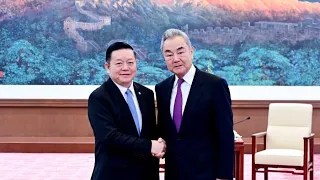 Chinese Foreign Minister: China is ready to work with ASEAN toward a closer community with a shar...