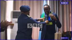 MUQAAL SOO KOOBAYA SAXIIXA HESHIISKA (VISA ON ARRIVAL) EE DALALKA SOOMAALIYA IYO TANSAANIYA.