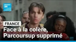 Les lycéens saluent l’annonce de la suppression de Parcoursup à leur sortie de Matignon