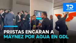Carlos Gutiérrez confronts Álvarez Máynez and douses the MC logo with dirty water at San Lázaro