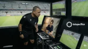 ? WILMER BARAHONA: EL ÁRBITRO QUE NUNCA TUVO HINCHADA HABLA SIN FILTROS | SIN CAMISETA