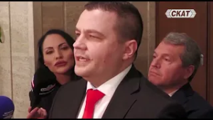 Части от опозиция вече искат оставката на правителството