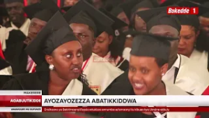 Abayizi abakuguse mu by’obusuubuzi ne bizinensi ku yunivaasite ya MUBS batikkiddwa