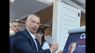 Nešić izbornu kampanju počeo na banjalučkom Trgu Krajine