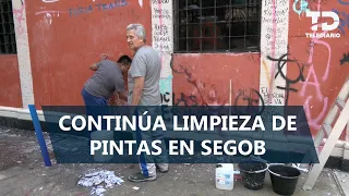 Segob entrance set on fire during trans community protest in Mexico City