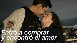 Like Cristiano and Georgina: They met in a store and ended up falling in love
