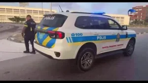 AA2525 Aterisahe di emergencia