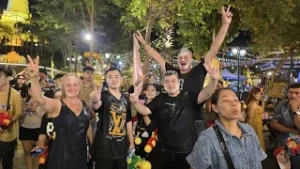 Kiaurai šlapi per khmerų Naujuosius likę Sutkai: mieste tvyro tik kūdikių pudros kvapas