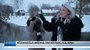 Jaunietei Rēzeknē nobrauciens no kalniņa beidzas upē