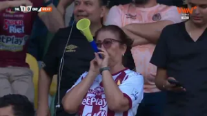 ⚽? ¡Ever Valencia abrió el marcador para Tolima! ¡Le ganan los 'pijaos' a Once Caldas! #LALIGAxWIN