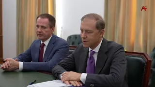 Бадра Гәынба дидикылеит  Урыстәыла аиҳабыра рхада актәи ихаҭыҧуаҩ Денис Мантуров