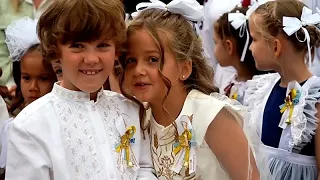 A Kiev l'anno scolastico inizia all'ombra delle sirene d'allarme aereo