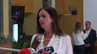 Albulena Haxhiu zgjidhet kryetare e Kuvendit, ndërpritet konstituimi pa zgjedhur nënkryetarët e rinj