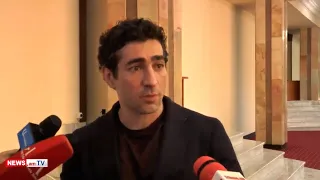 «Ալեն Սիմոնյանը ոնց որ էն անդաստիարակ, անշնորհք երեխեքից լինի. չի կարողանում տեղը հանգիստ նստի»
