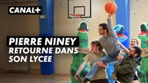 Pierre Niney retourne dans son lycée - LA GRANDE CLASSE | CANAL+
