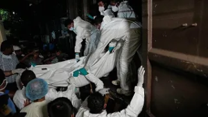 Llegan a la morgue de Sri Lanka los cuerpos de marineros iraníes tras hundirse buque