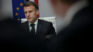 Liban : Emmanuel Macron demande à Benjamin Netanyahu de "s'abstenir d'une offensive terrestre"