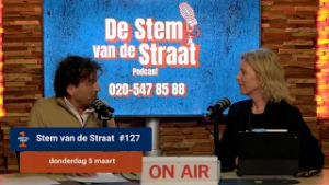 Stem van de Straat (127): “Ben jij wel eens wakker geworden van een vliegtuig?”