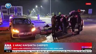 Kavşakta 2 araç çarpıştı!