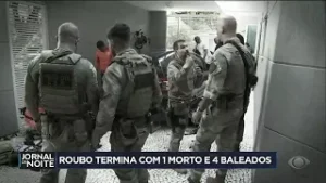 Assalto termina com bandido morto e quatro baleados em SP