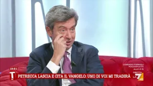 Caso Petrecca, la battuta di Orlando: "Abbiamo costretto chi si paragona a Gesù a fare la ...