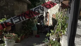 Man dies from serious leg wound, wife under investigation