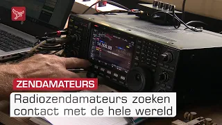 Radiozendamateurs zoeken vanaf Schokland contact met de hele wereld: 'Een kick als het lukt'