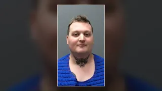 Ex-Louisiana police officer pleads guilty to terrorism conspiracy